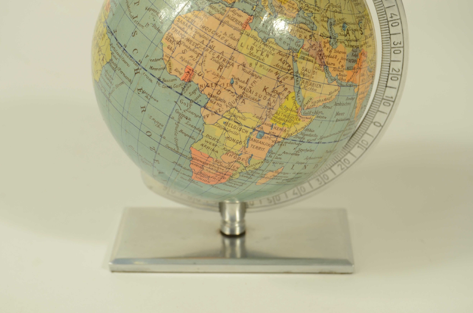Antique globes-world maps/8355-Small Terrestrial Globe