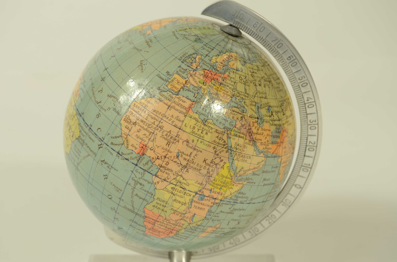 Antique globes-world maps/8355-Small Terrestrial Globe
