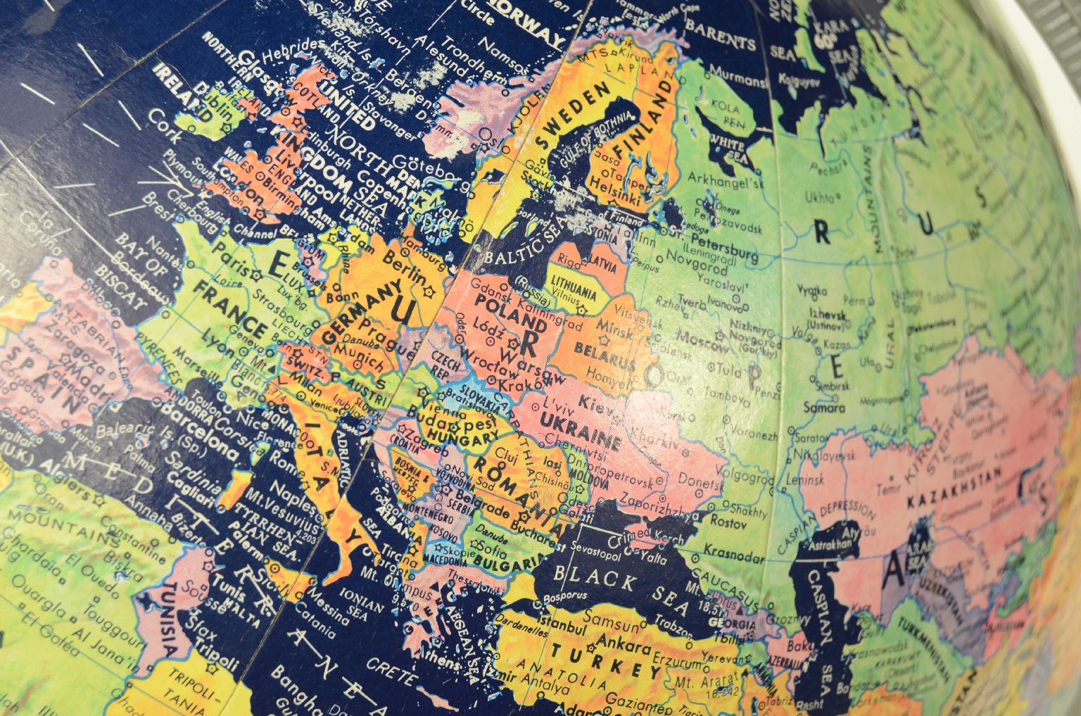 Antique globes-world maps/8362-Terrestrial Globe