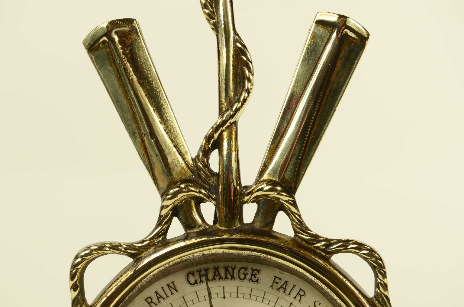 Antique barometers/8364-Aneroid Barometer