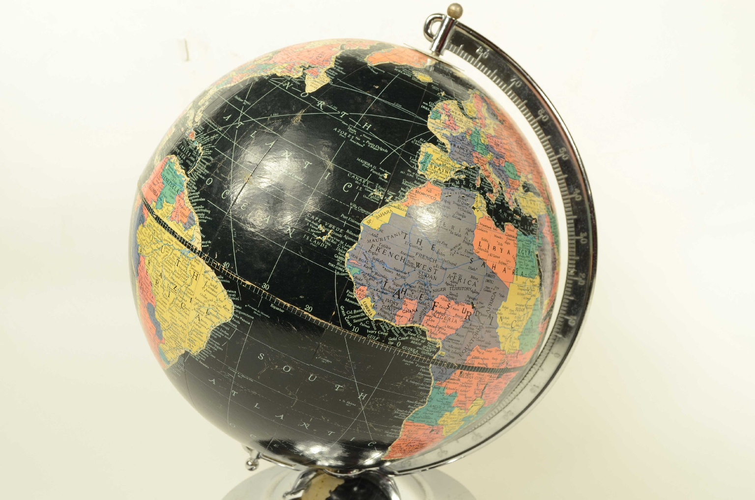 Antique globes-world maps/8368-Terrestrial Globe