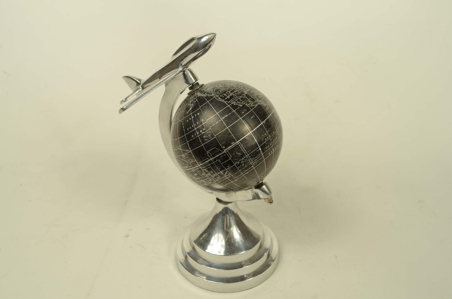 Antique globes-world maps/8379-Black Globe