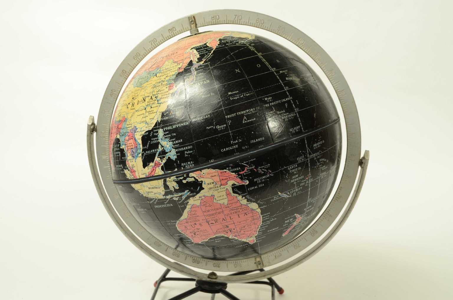 Antique globes-world maps/8382-Terrestrial Globe