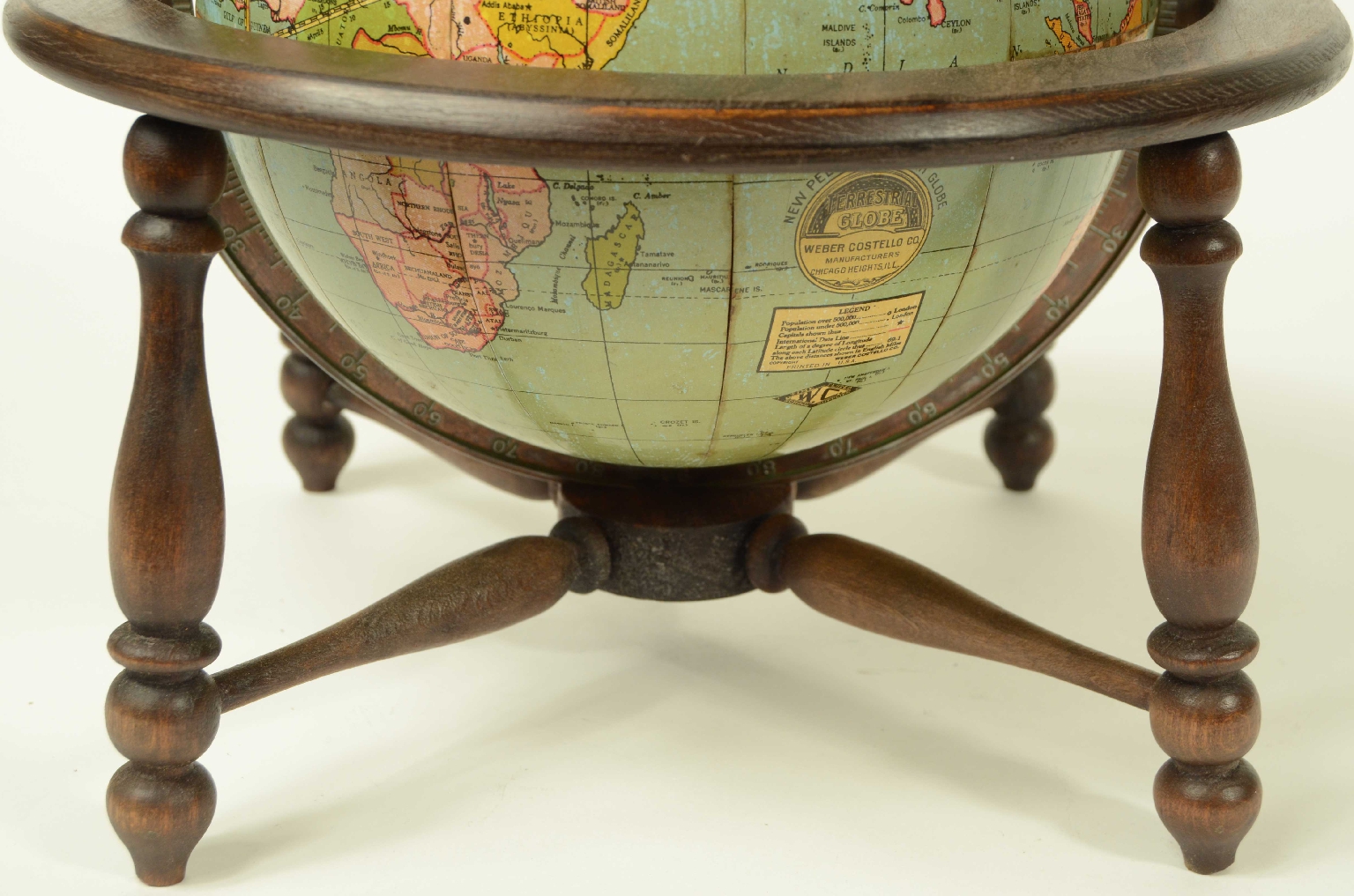 Antique globes-world maps/8400-Terrestrial Globe