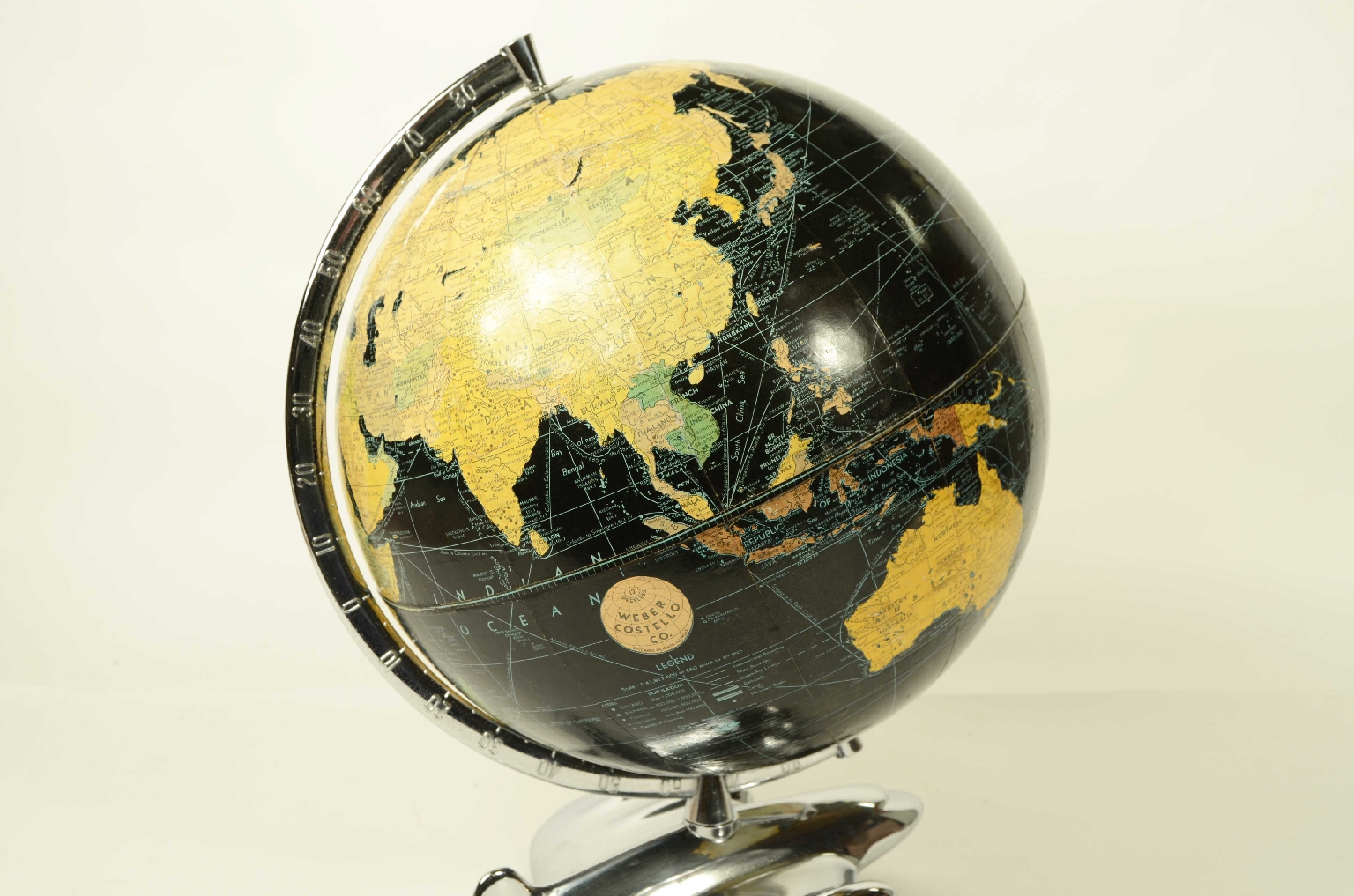 Antique globes-world maps/8412-Terrestrial Globe