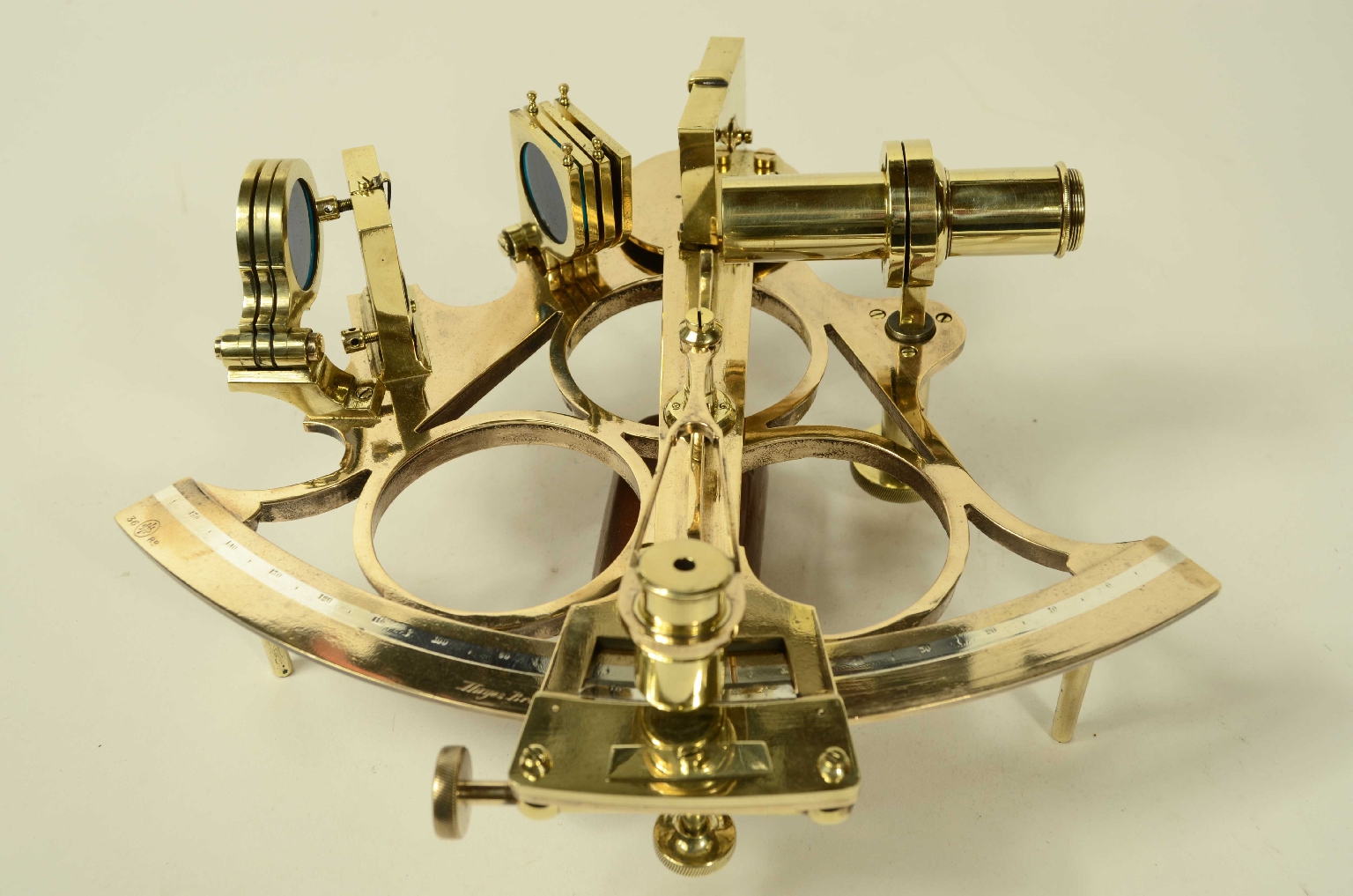 Nautical antiques/8452-Brass Sextant