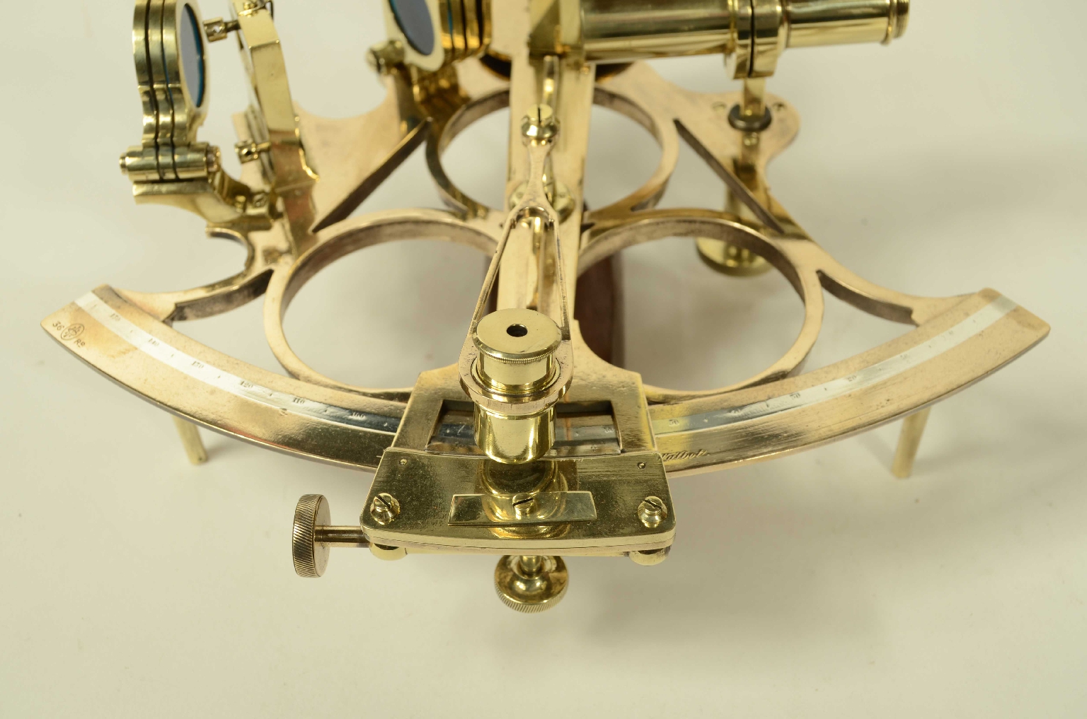 Nautical antiques/8452-Brass Sextant