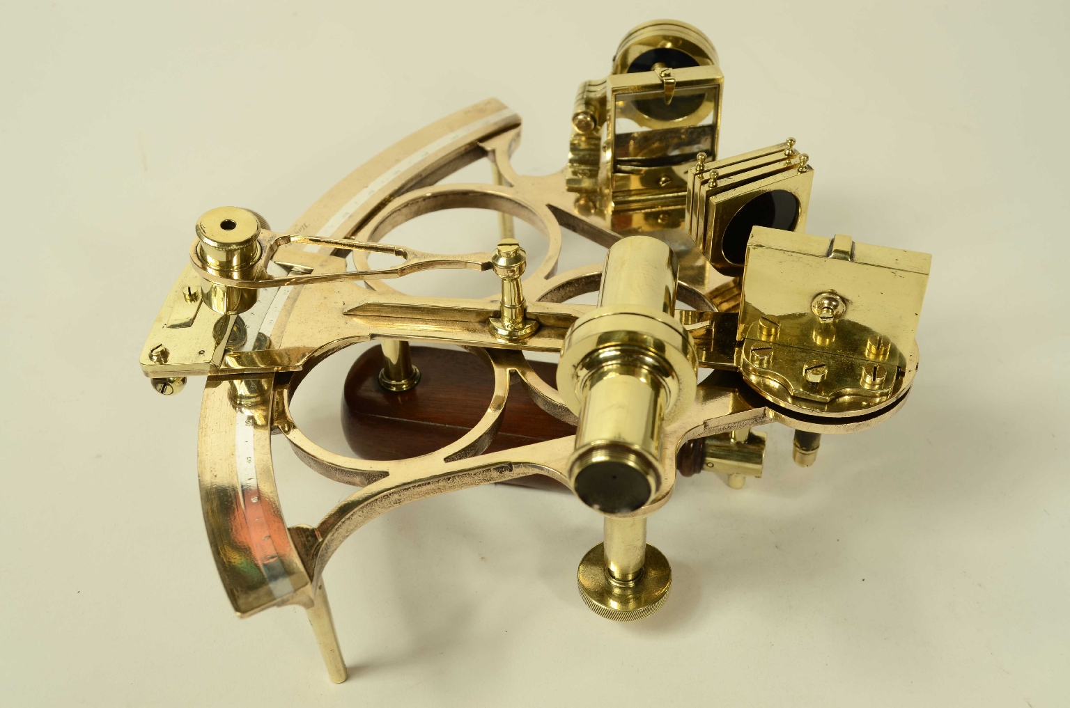 Nautical antiques/8452-Brass Sextant