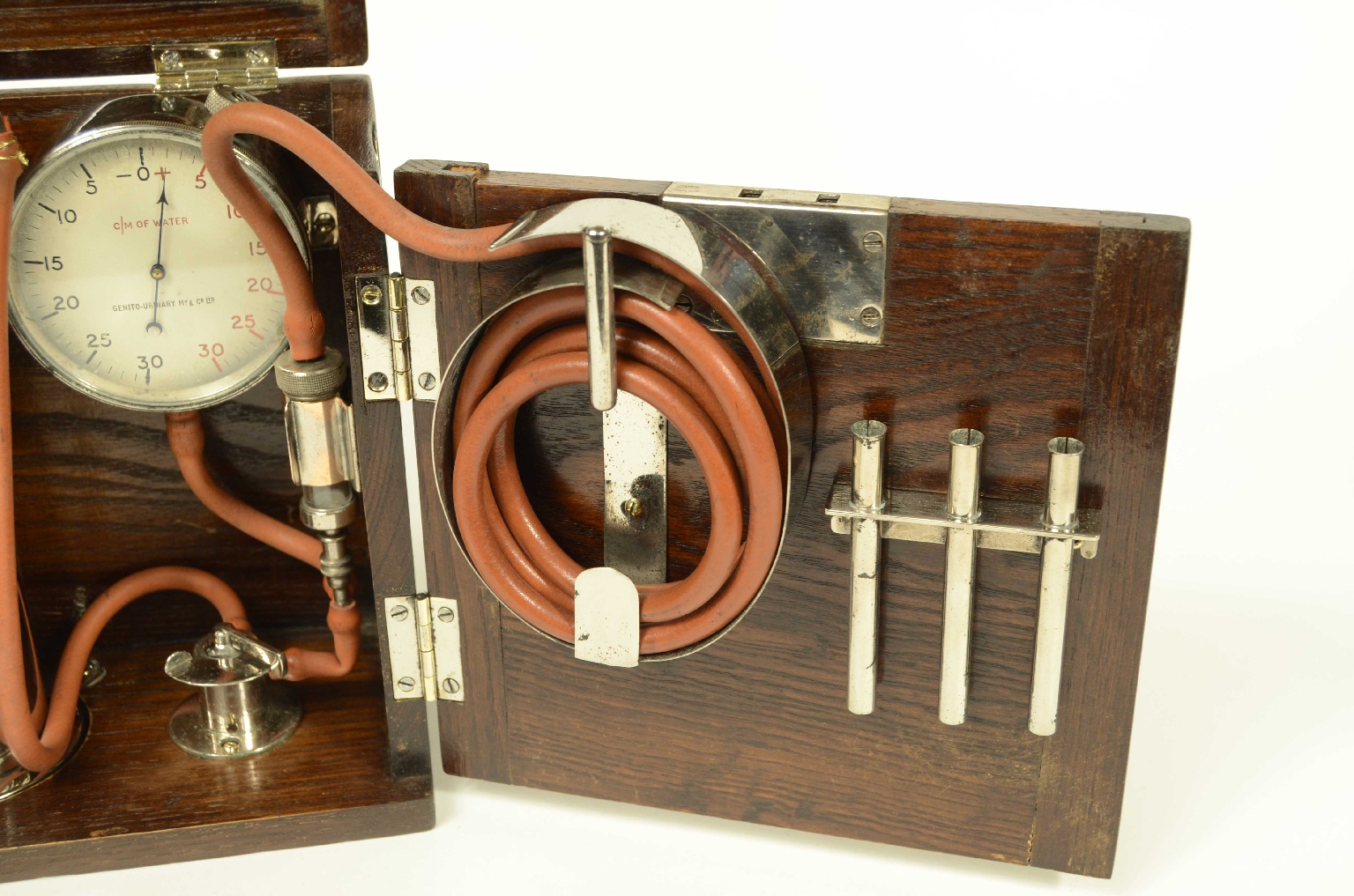 Old medical instruments/8457-Device Pneumothorax