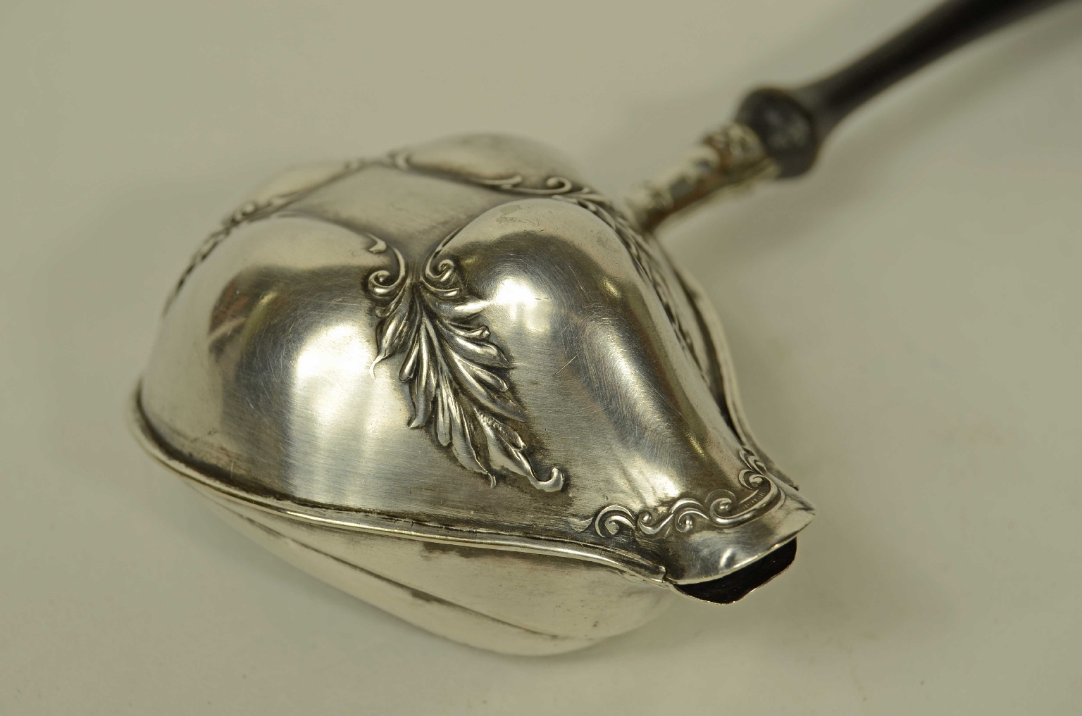 Strumenti medici d'epoca/8462-Cucchiaio per invalidi