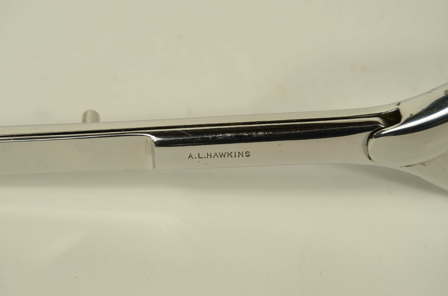 Old medical instruments/8466-Suture Forceps