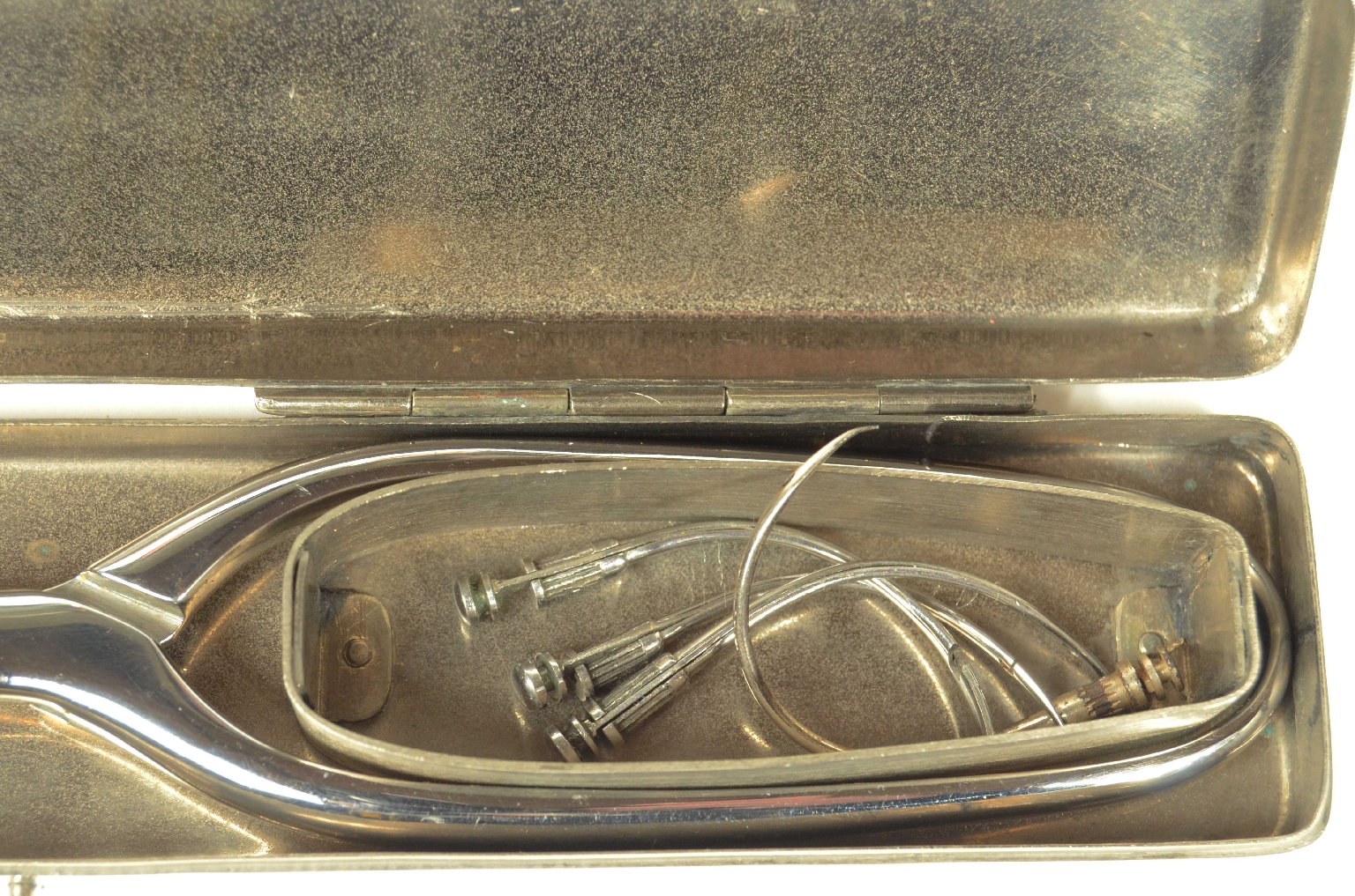 Strumenti medici d'epoca/8466-Pinza da sutura