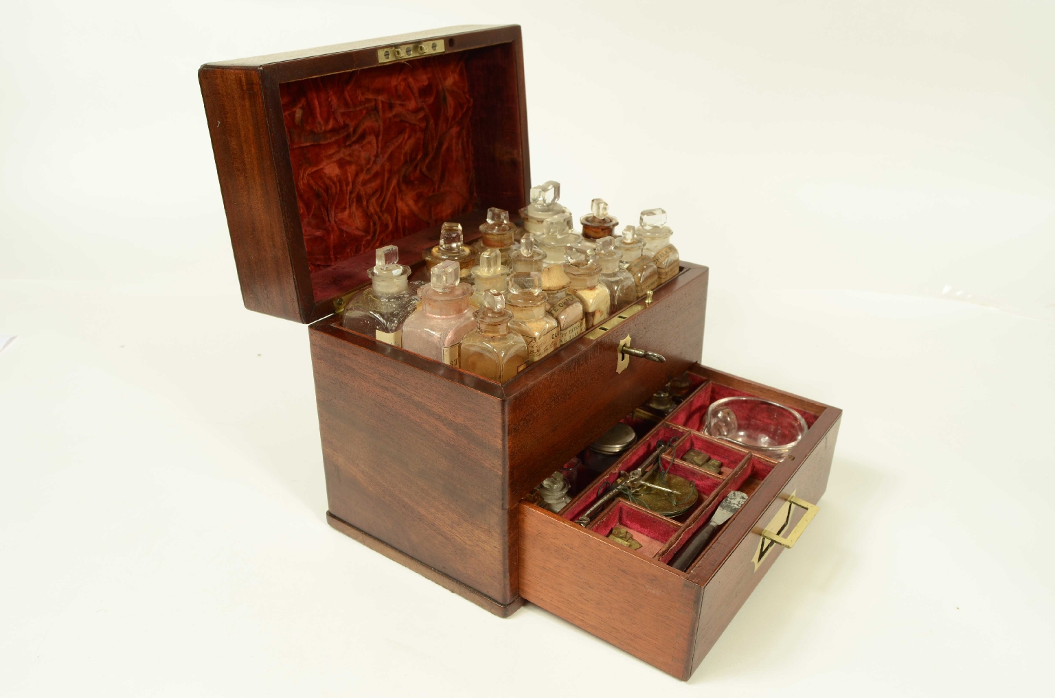 Strumenti medici d'epoca/8473-Farmacia di Bordo