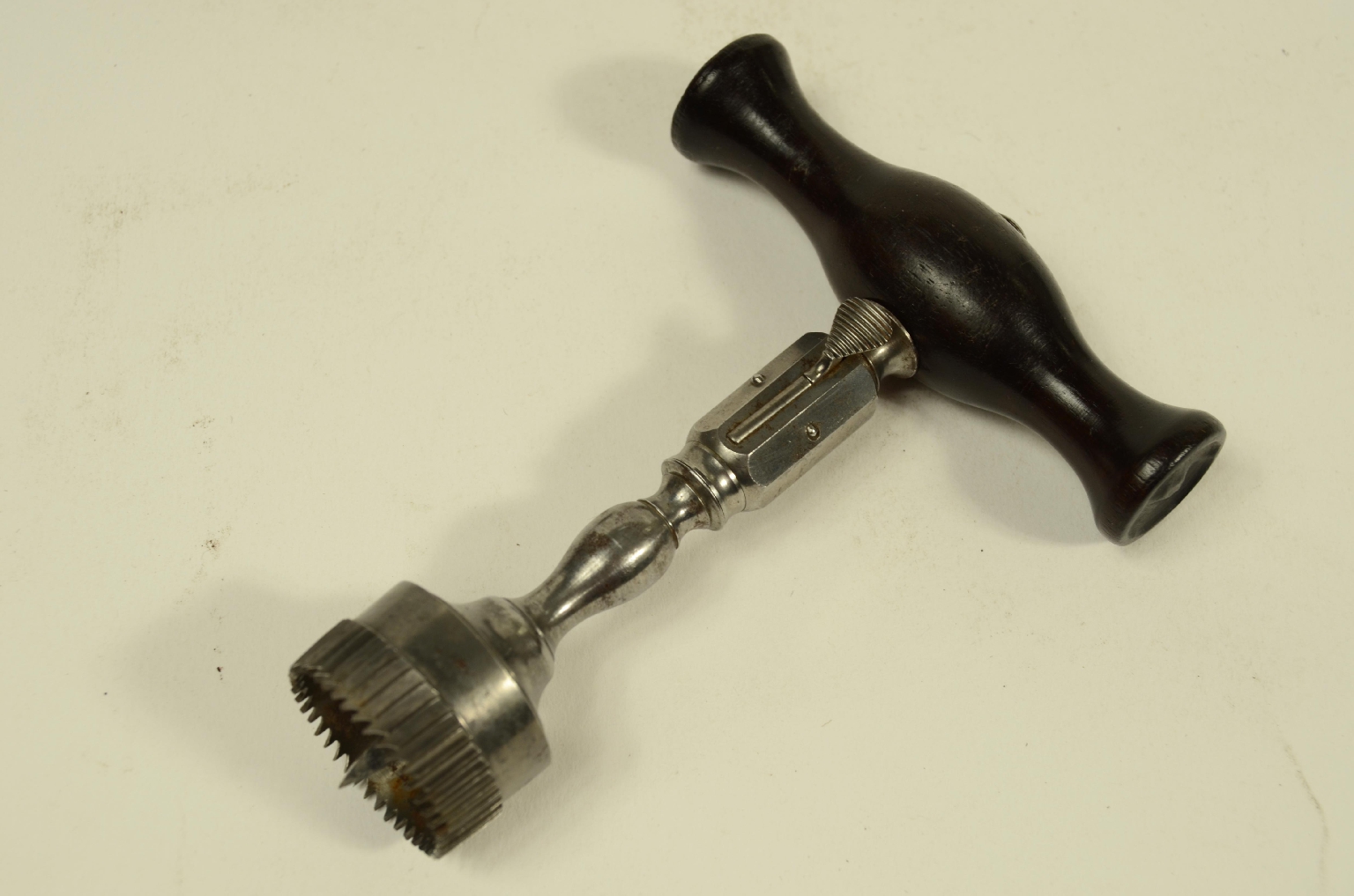 Old medical instruments/8474-Craniotome