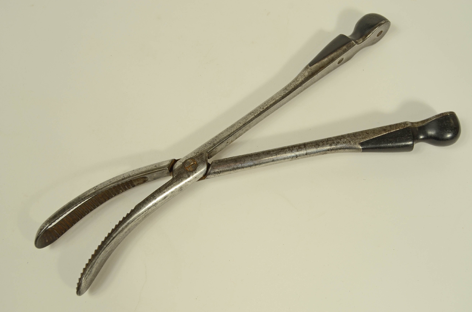 Old medical instruments/8475-Cranioclastic Forceps