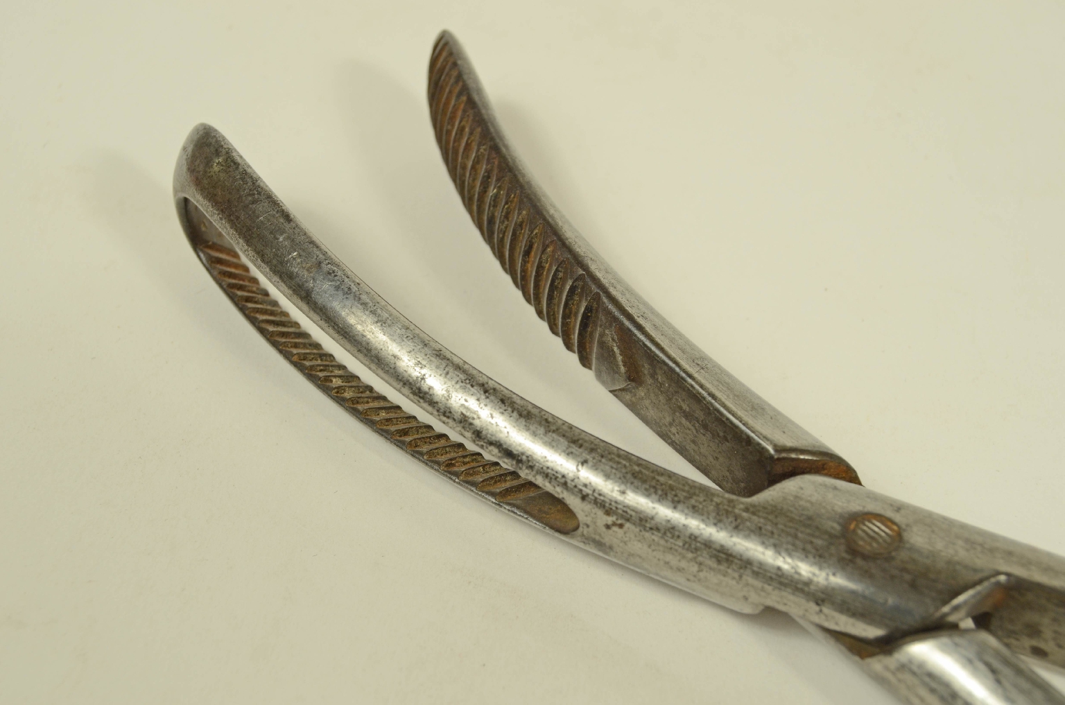 Old medical instruments/8475-Cranioclastic Forceps