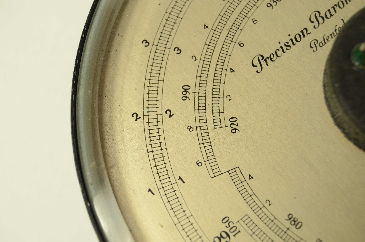 Antique barometers/8481-Aneroid Barometer