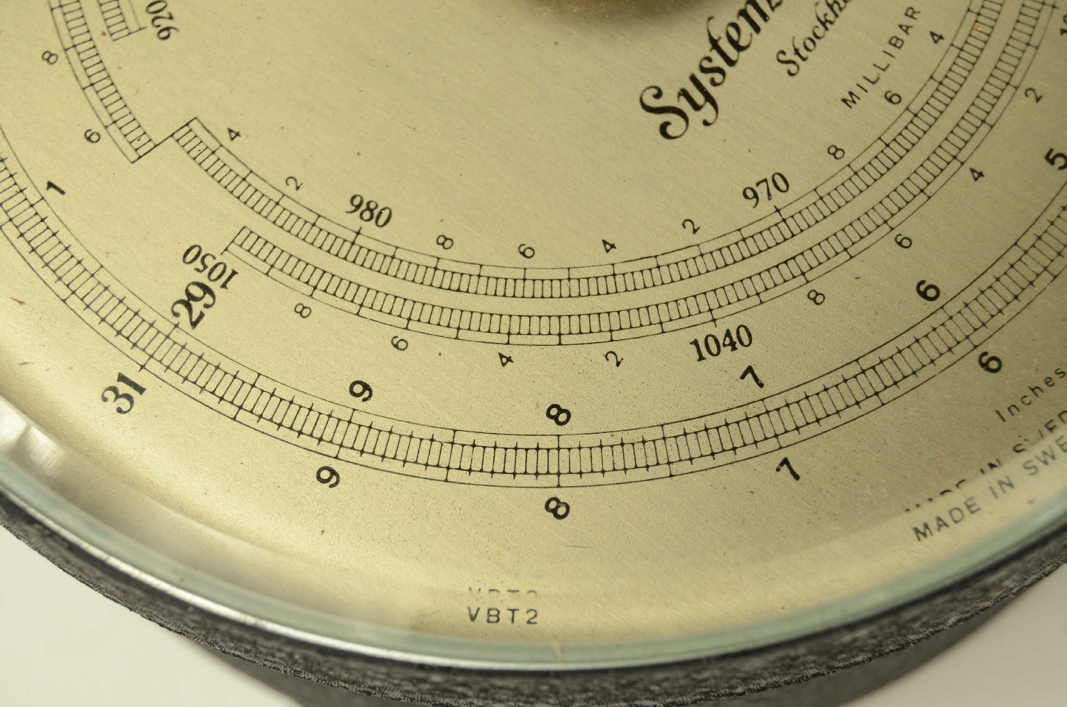 Antique barometers/8481-Aneroid Barometer