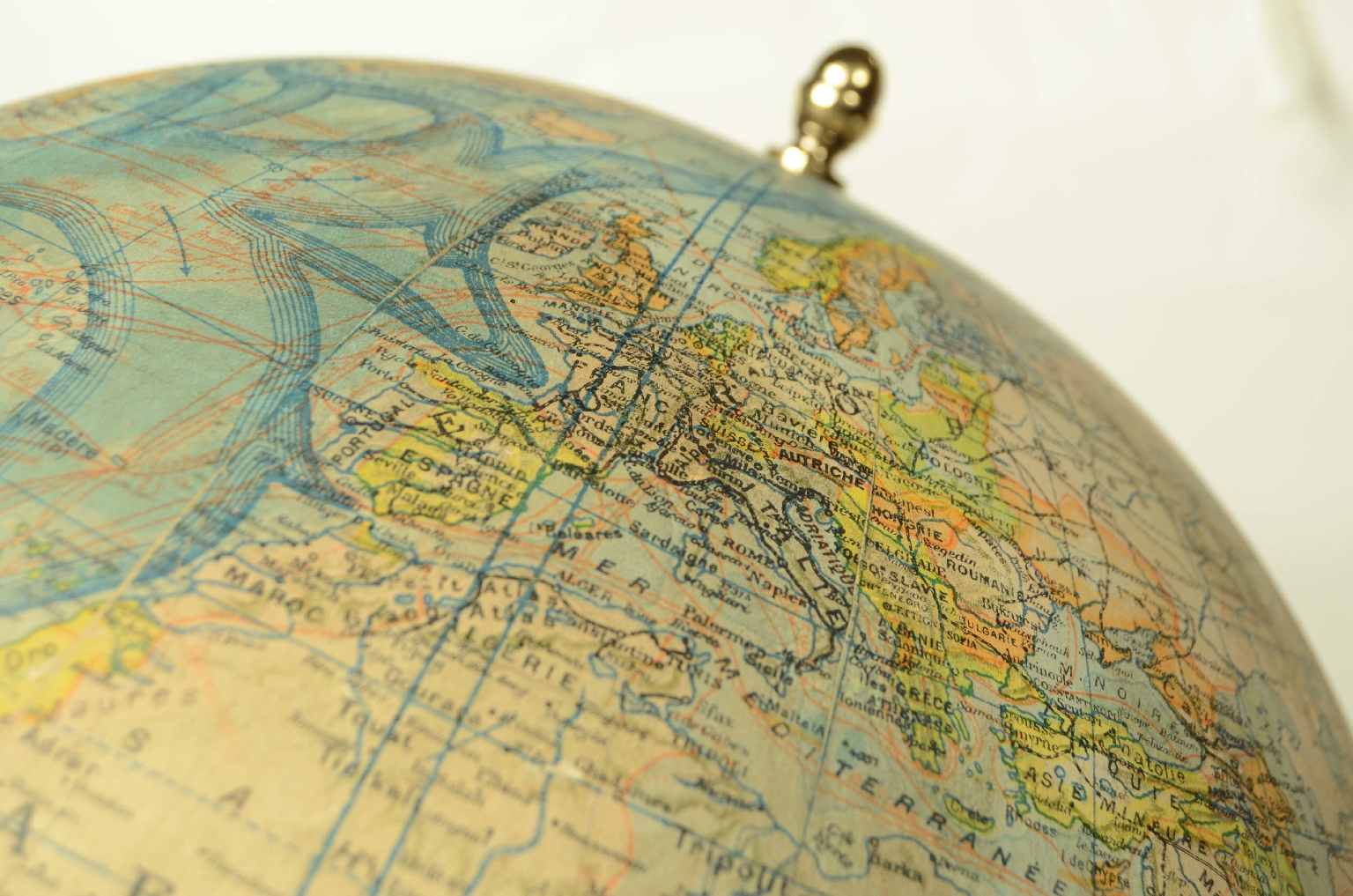 Antique globes-world maps/8485-Terrestrial Globe