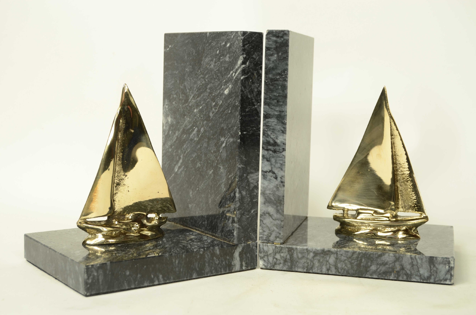 Nautical antiques/8512-Pair Of Bookend