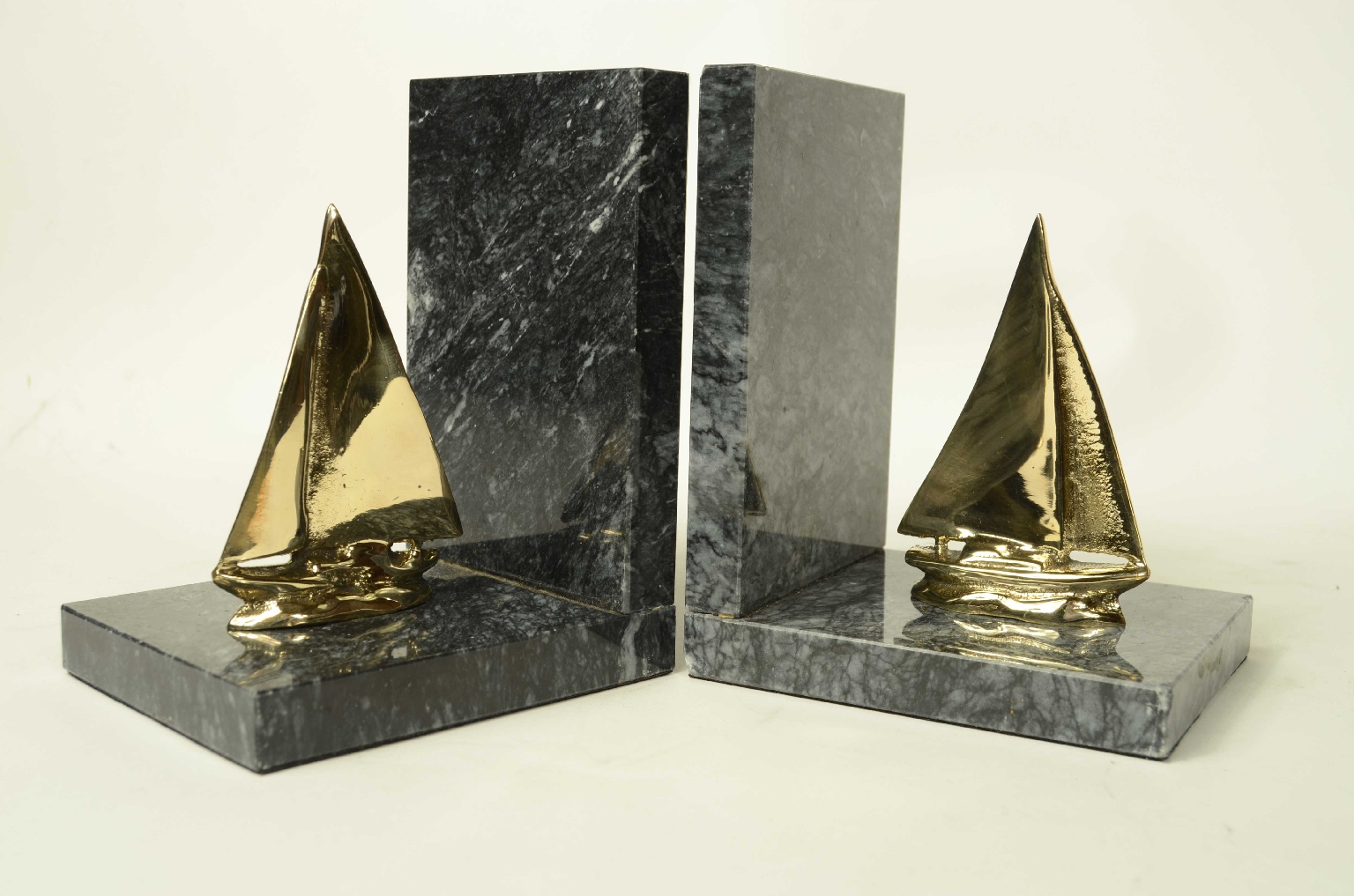Nautical antiques/8512-Pair Of Bookend