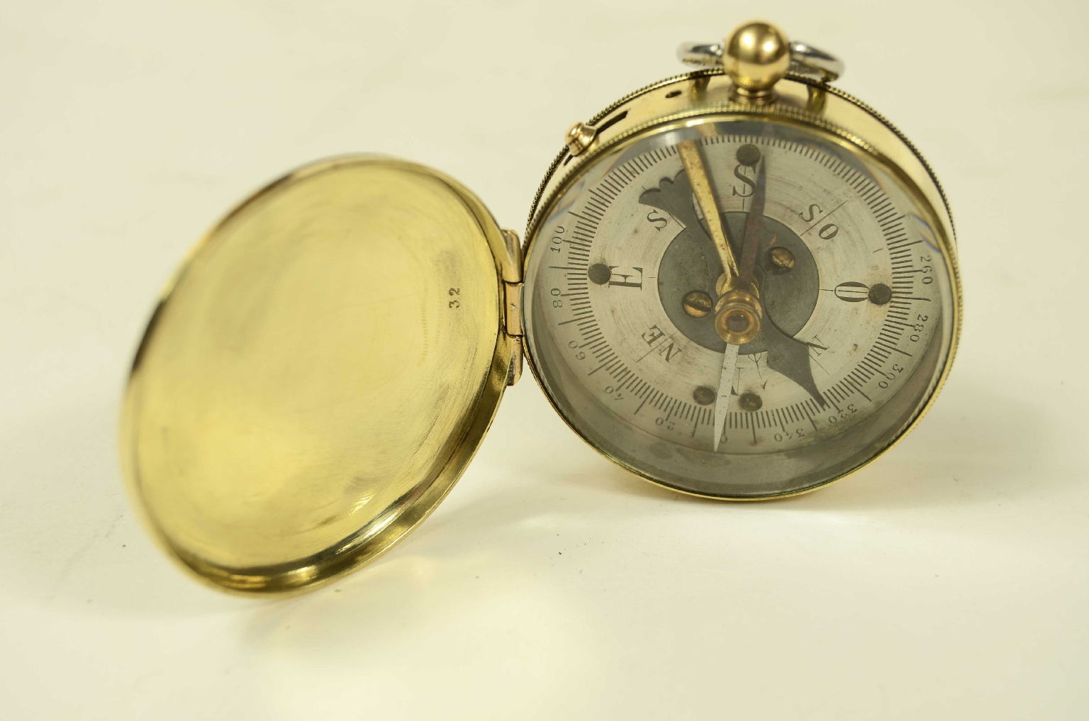 Antique compasses/8541-Travel Compass
