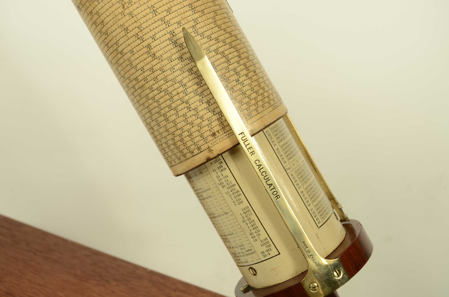 Antique measuring instruments/8550-Slide Rule