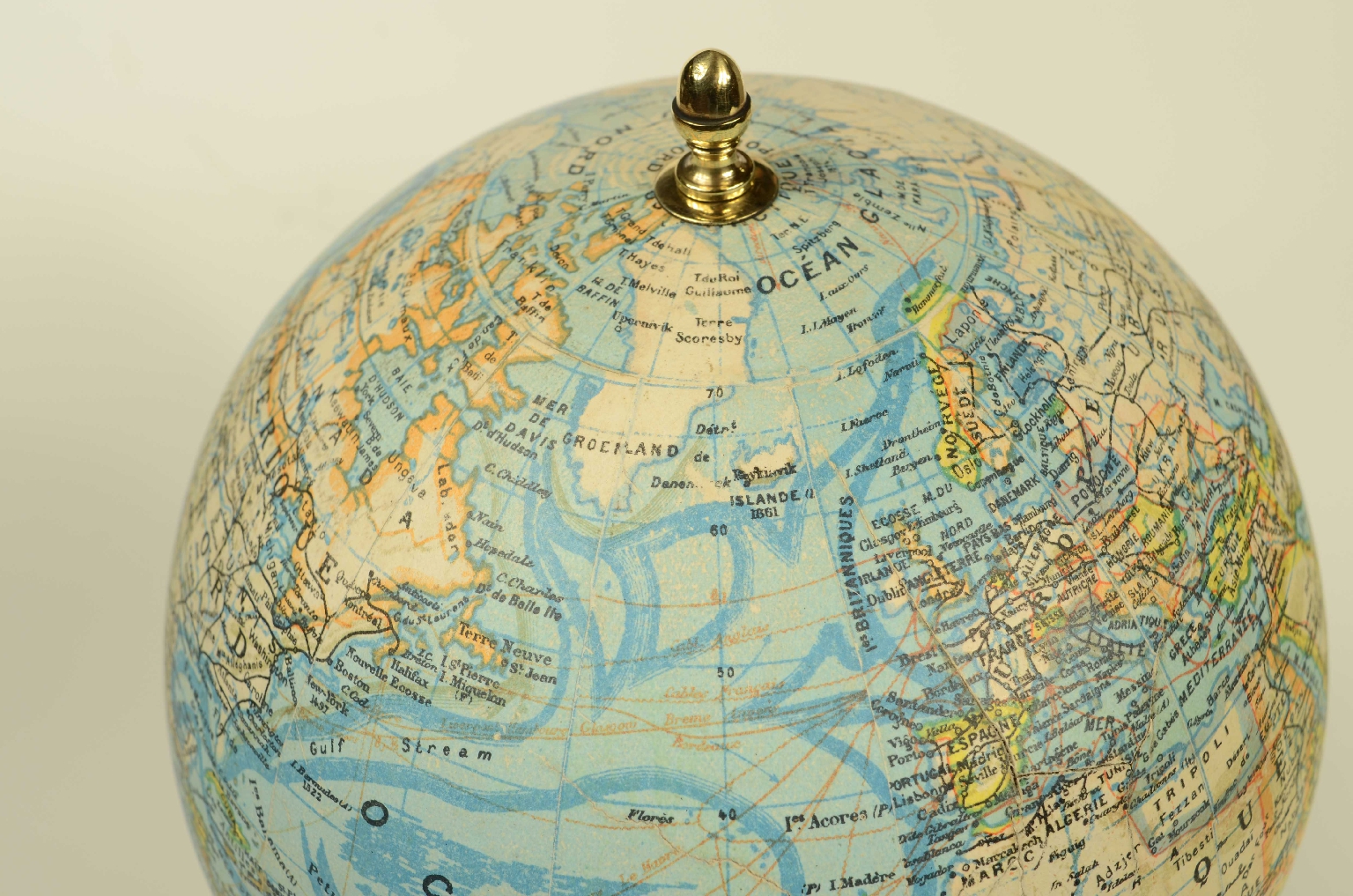 Antique globes-world maps/8560-Terrestrial Globe