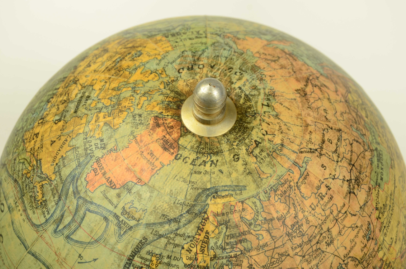 Antique globes-world maps/8561-Terrestrial Globe