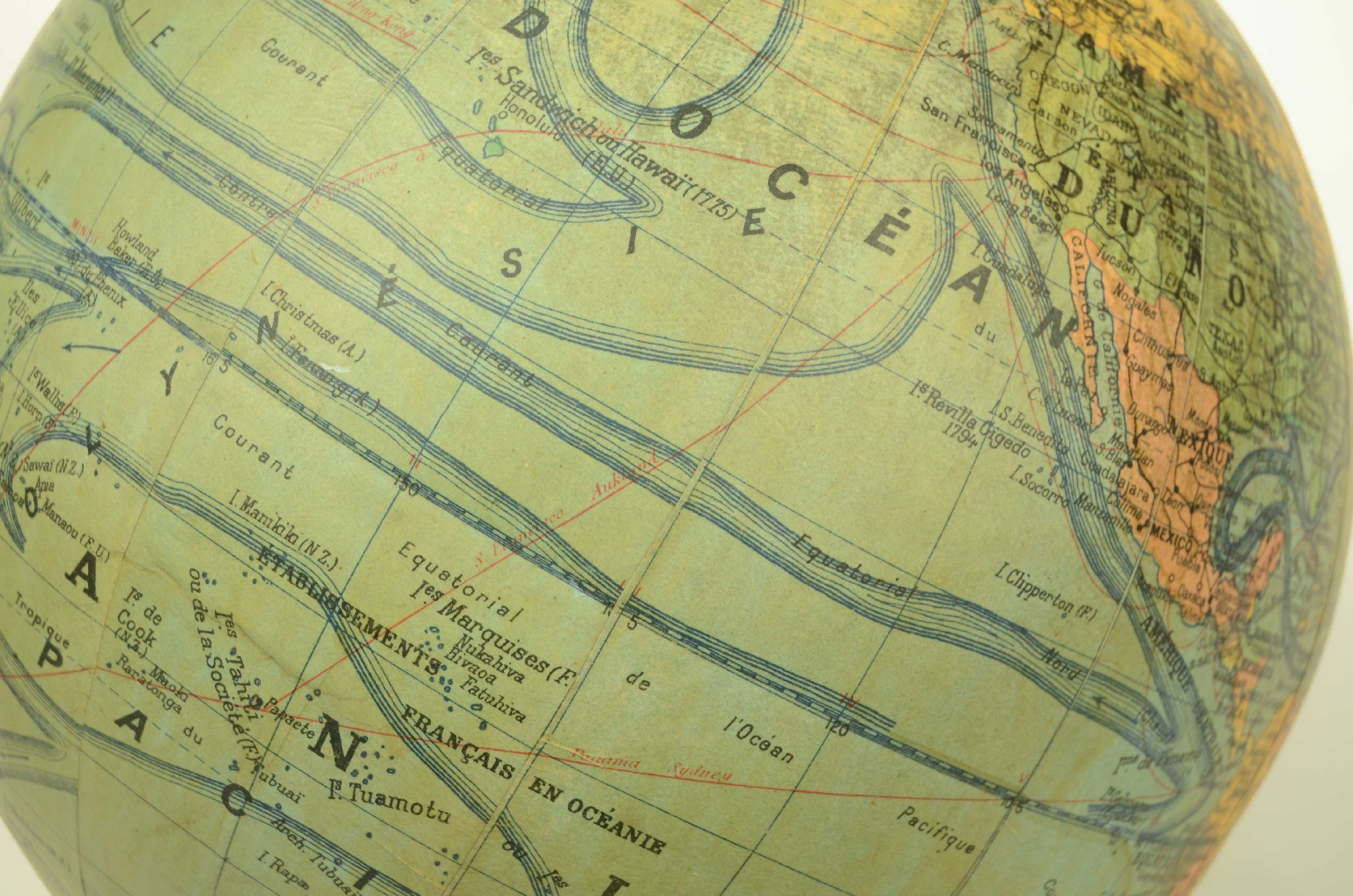 Antique globes-world maps/8561-Terrestrial Globe