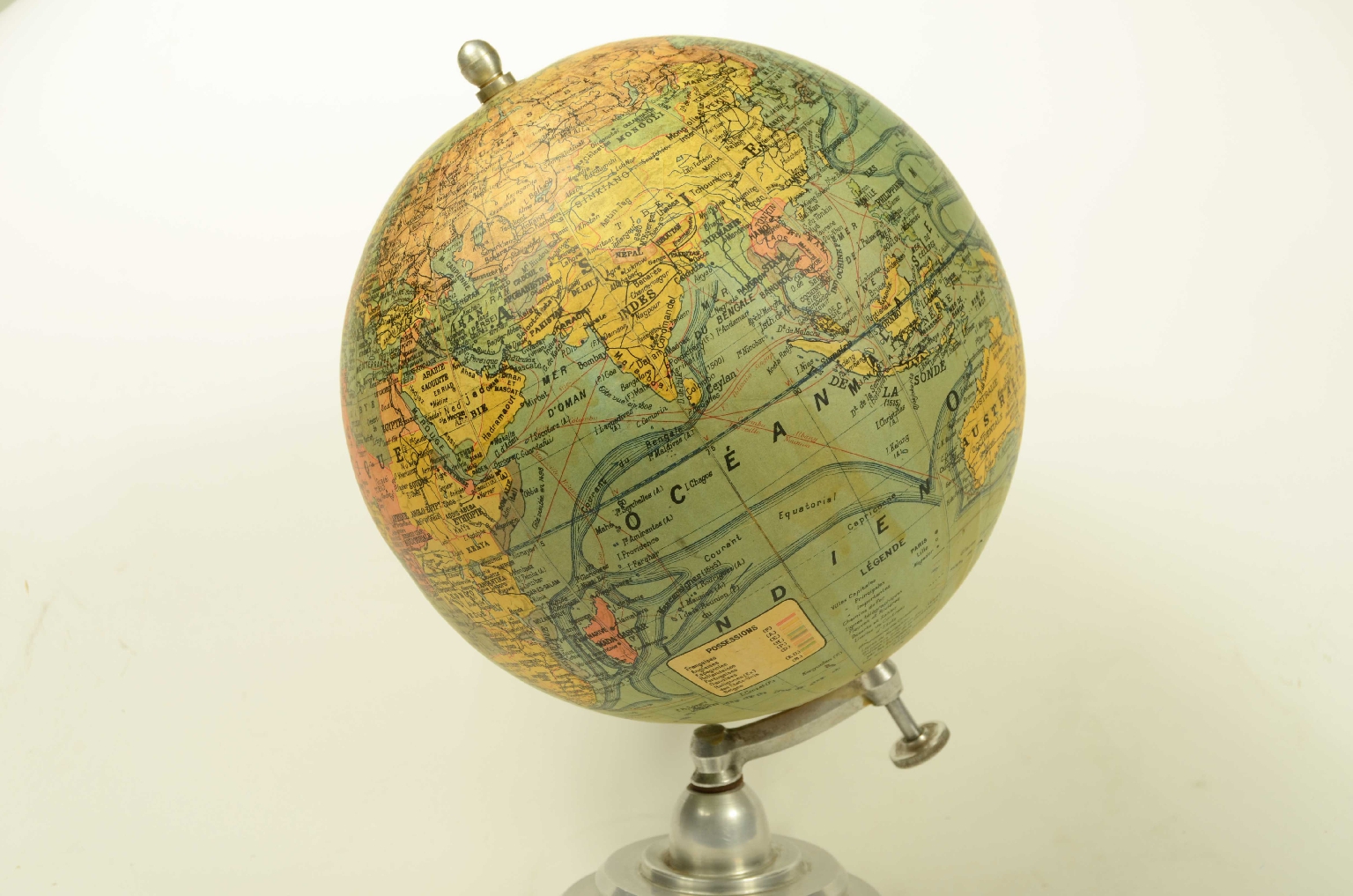 Antique globes-world maps/8561-Terrestrial Globe