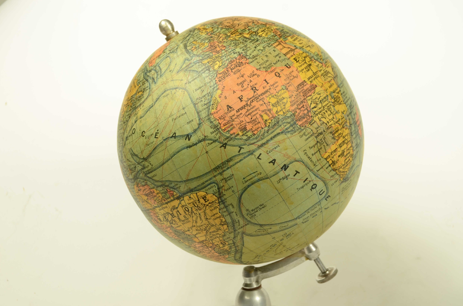 Antique globes-world maps/8561-Terrestrial Globe