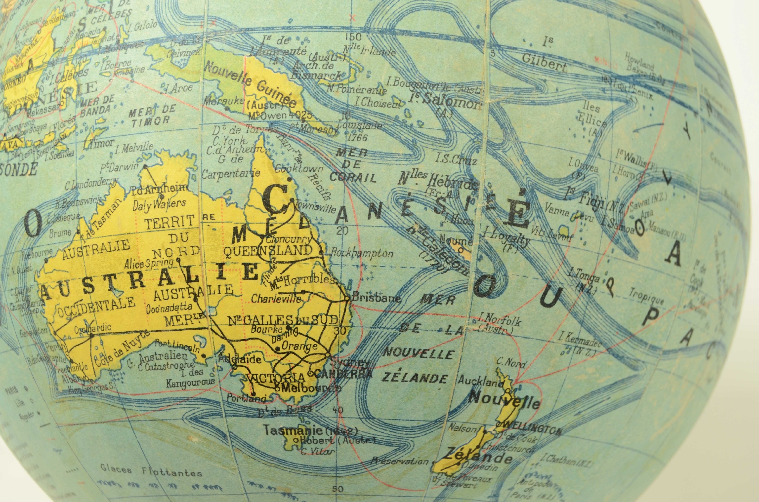 Antique globes-world maps/8563-Terrestrial Globe
