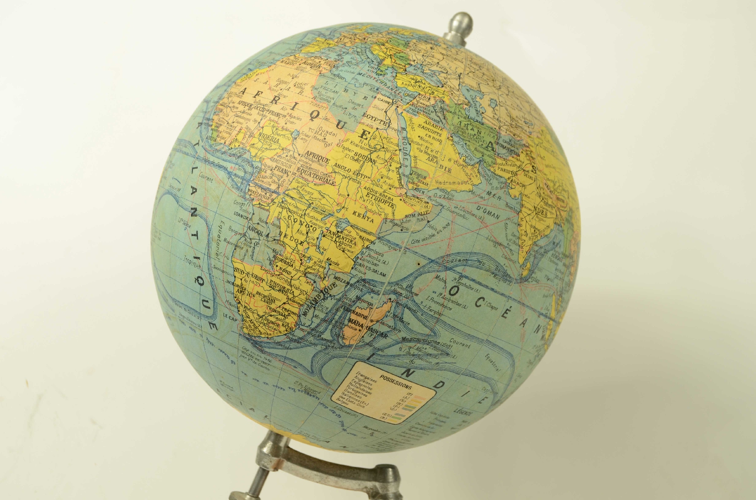 Antique globes-world maps/8563-Terrestrial Globe