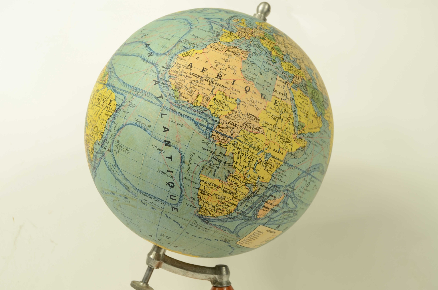 Antique globes-world maps/8563-Terrestrial Globe