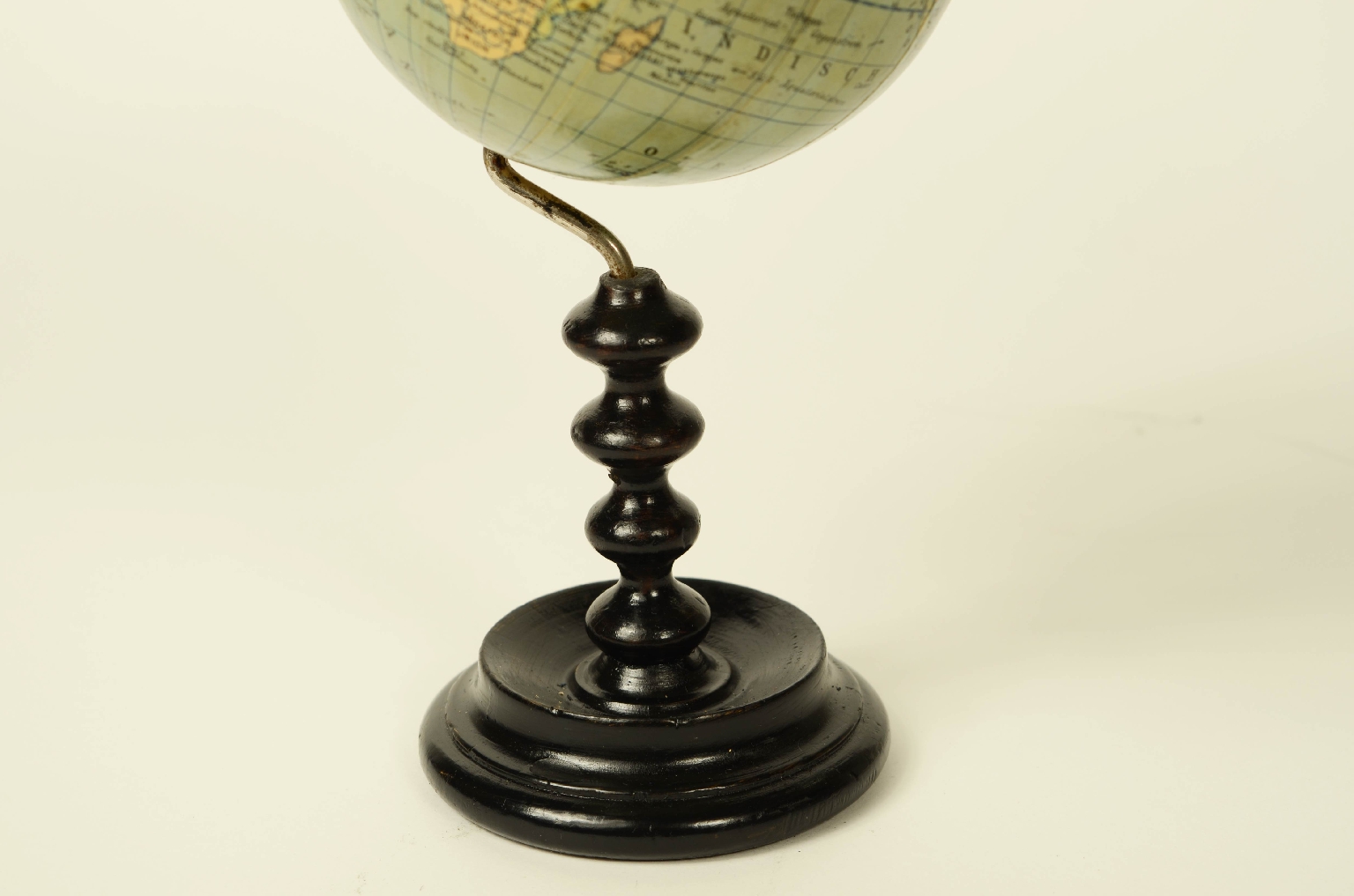 Globi-mappamondi antichi/8623-Piccolo Globo Terrestre