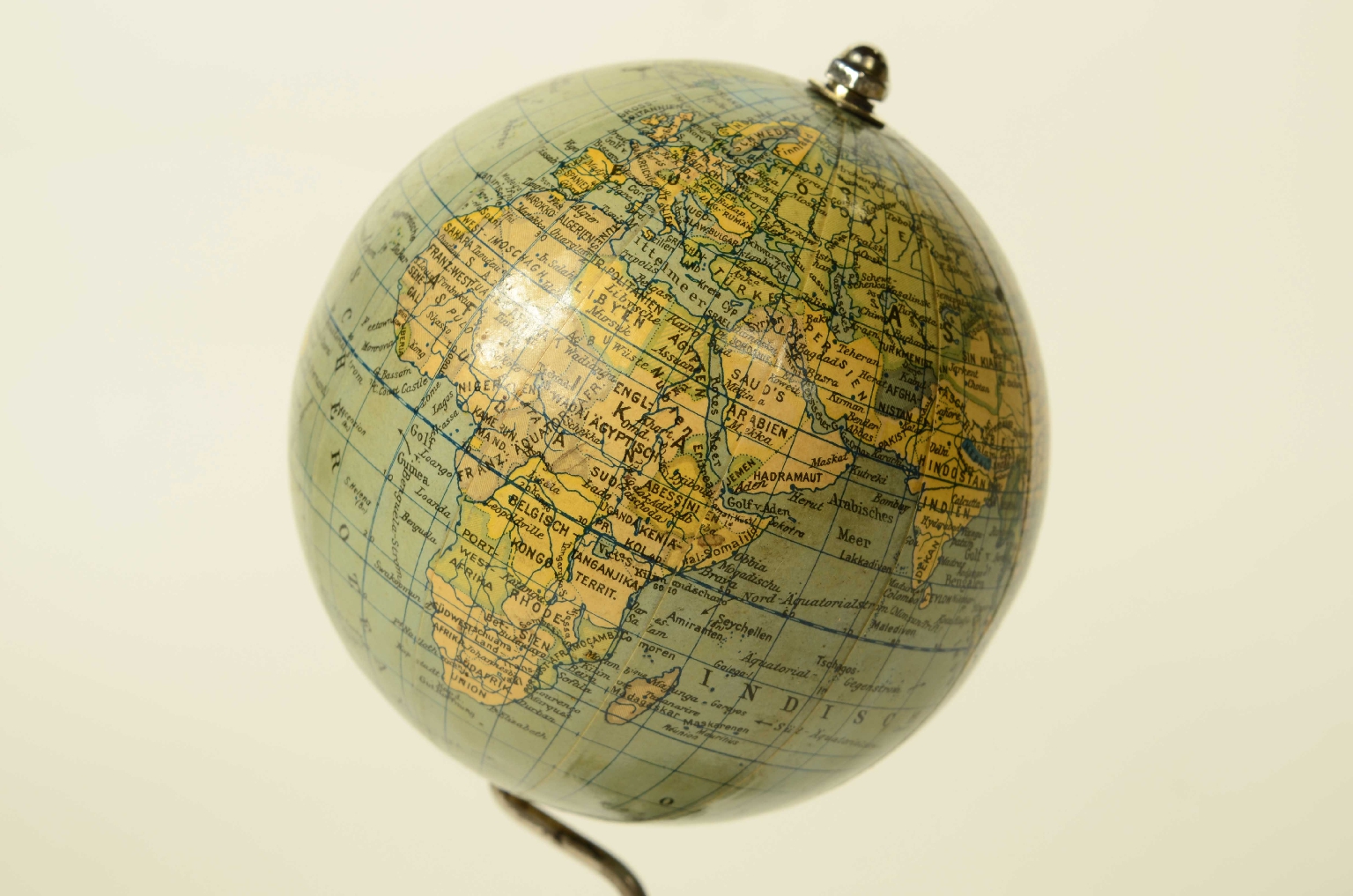 Globi-mappamondi antichi/8623-Piccolo Globo Terrestre