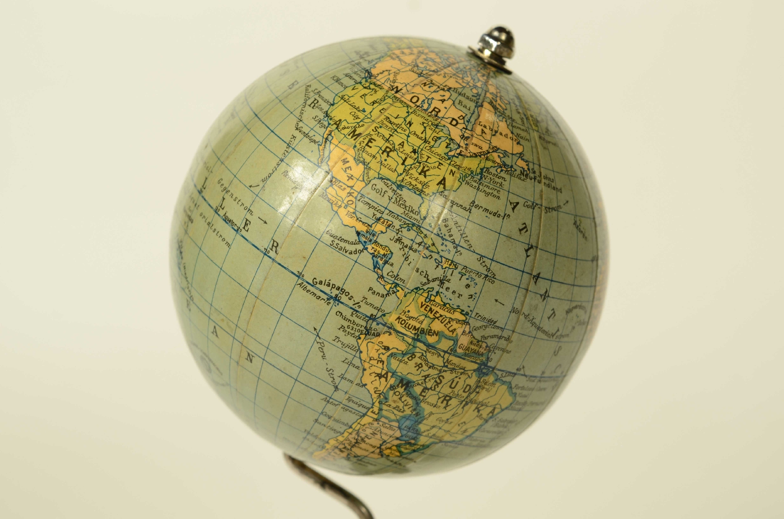 Globi-mappamondi antichi/8623-Piccolo Globo Terrestre