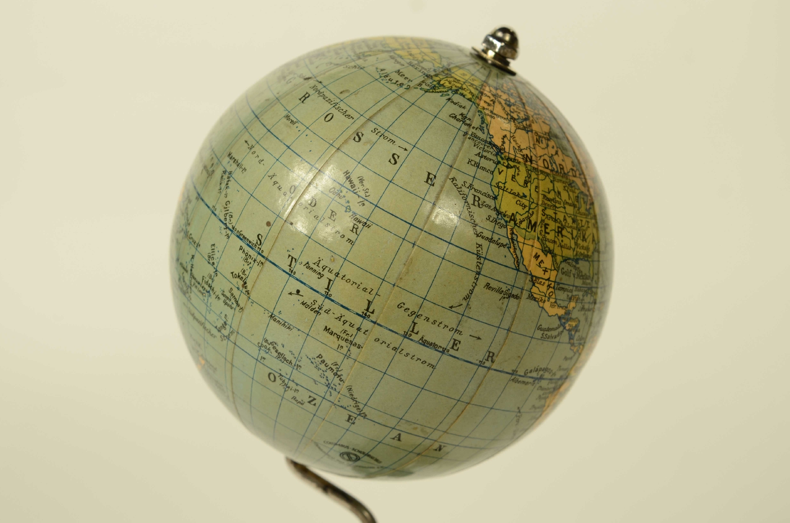 Globi-mappamondi antichi/8623-Piccolo Globo Terrestre