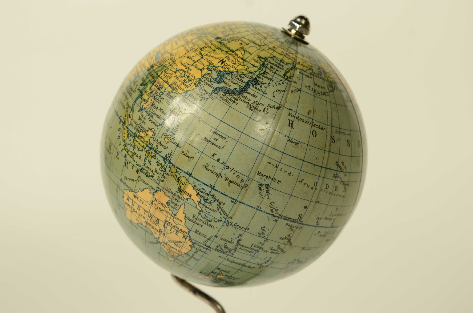 Globi-mappamondi antichi/8623-Piccolo Globo Terrestre