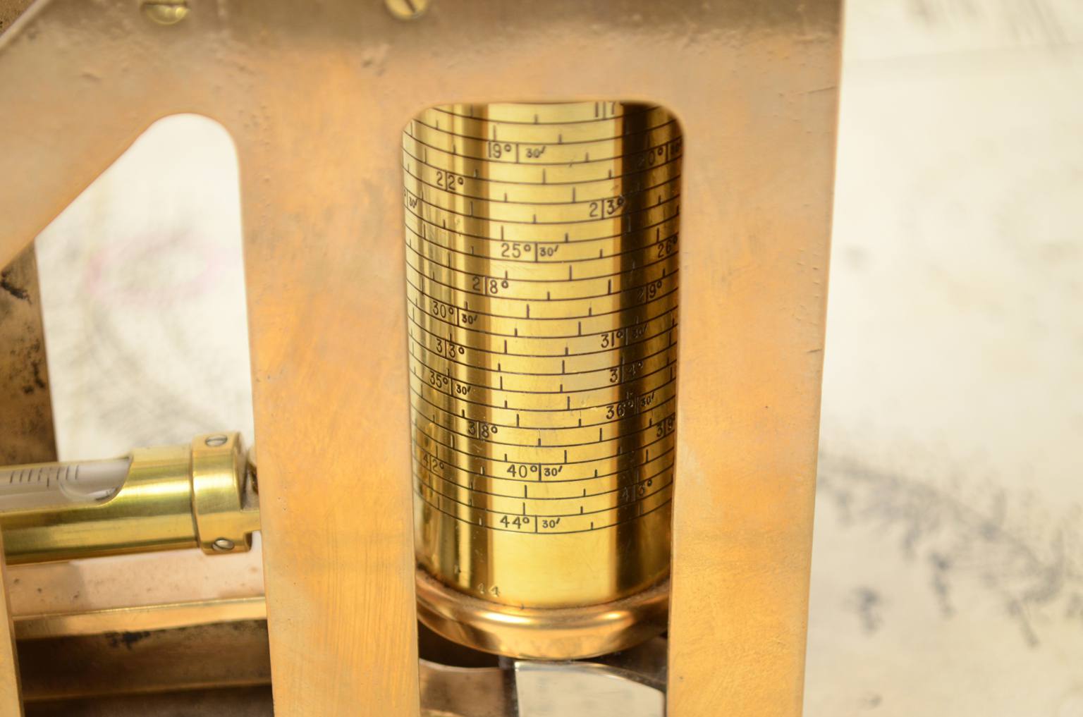 Antique measuring instruments/A135-Watts clinometer