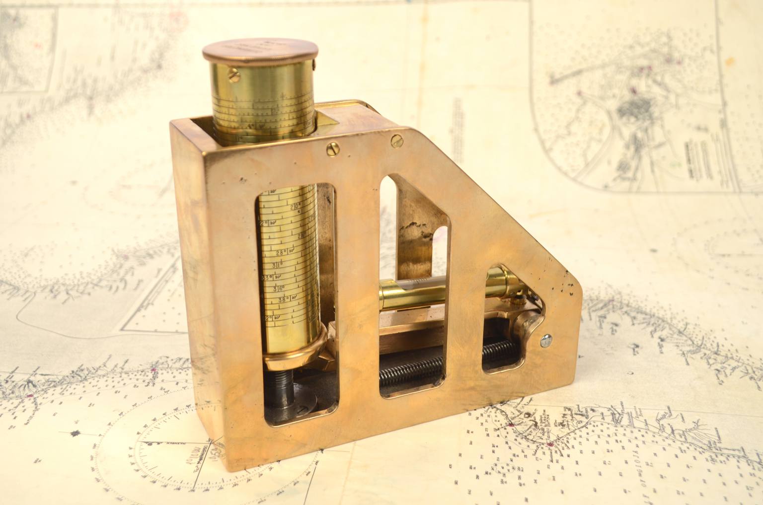 Antique measuring instruments/A135-Watts clinometer