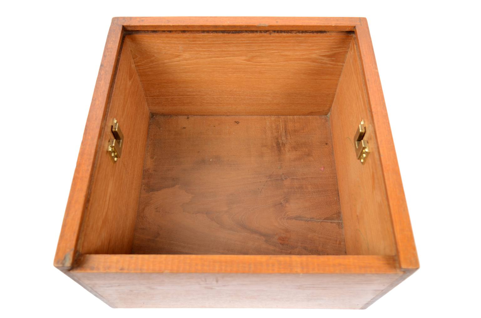 Antique compasses/A139-Observator compass