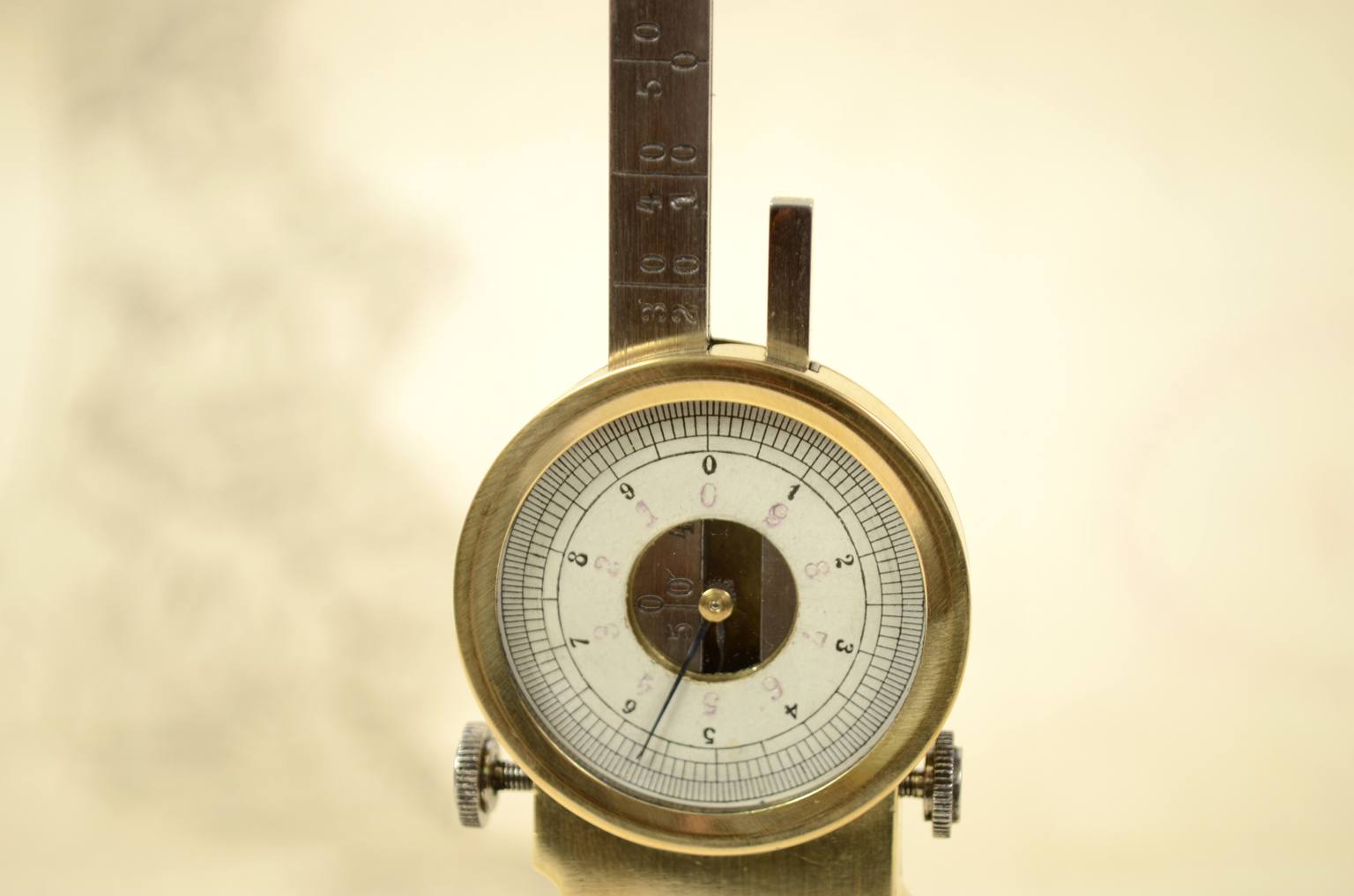 Antique measuring instruments/A30-Antique fleximeter