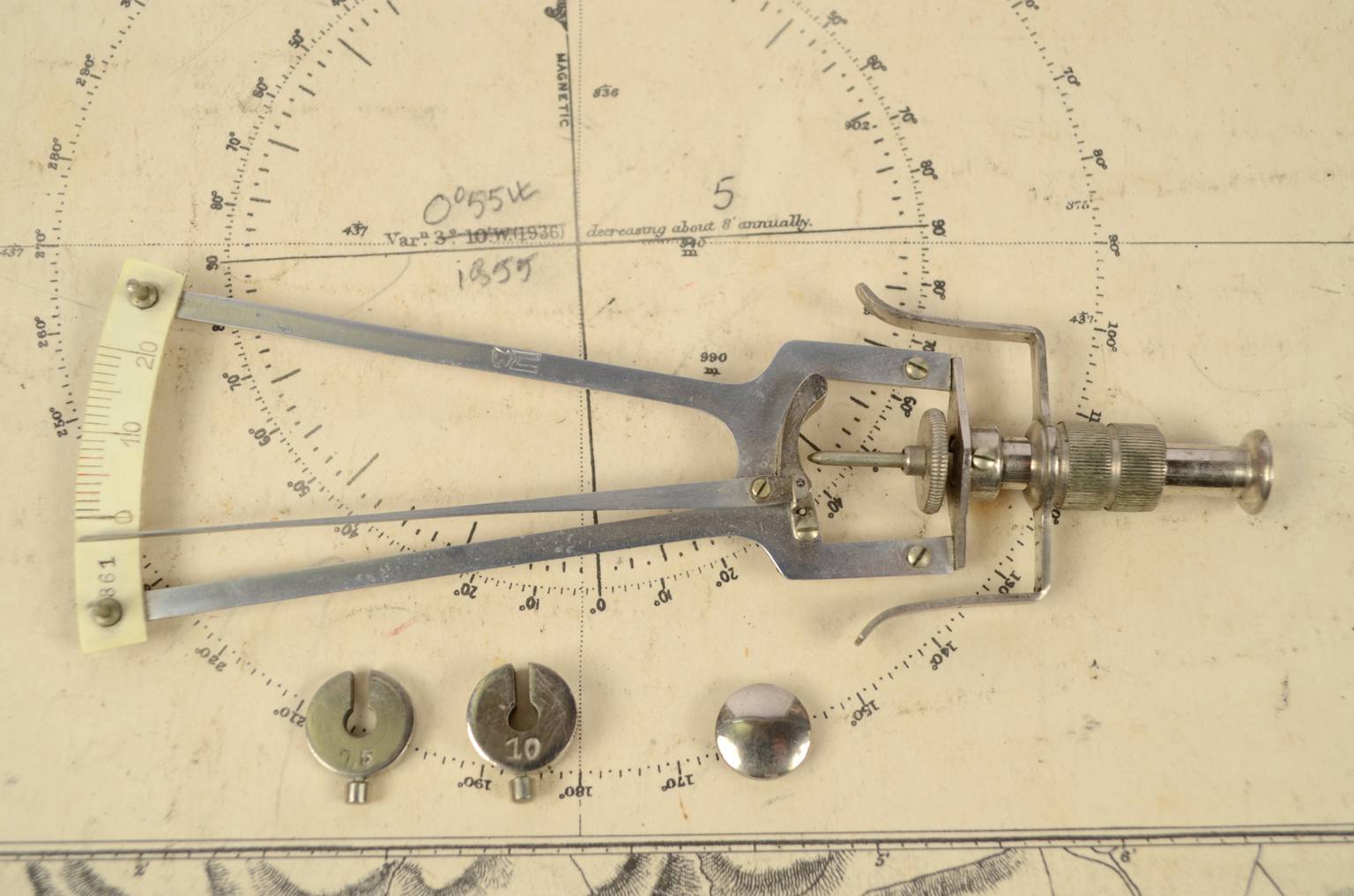 Old medical instruments/ocu1-Vintage tonometer