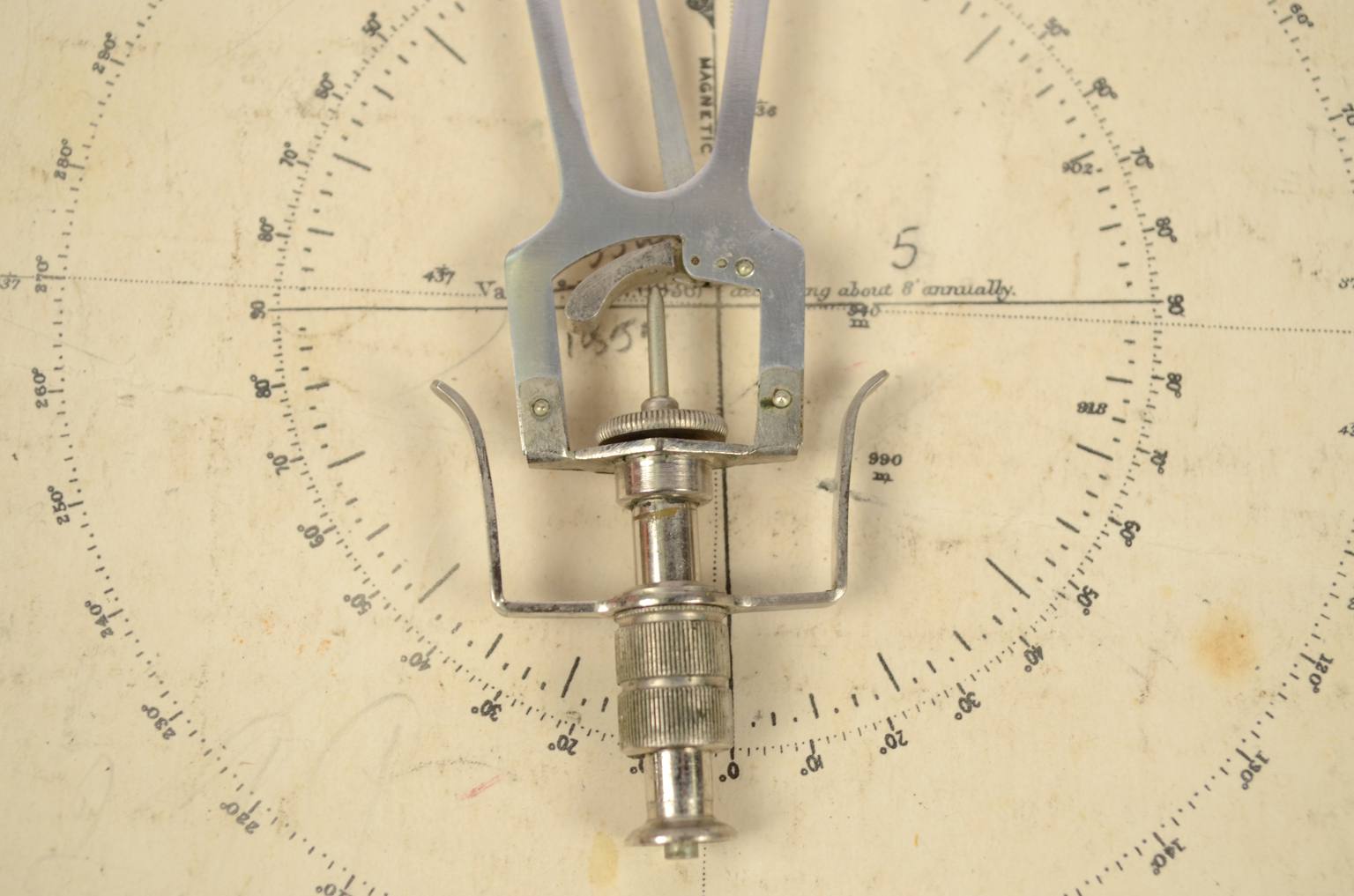 Old medical instruments/ocu1-Vintage tonometer