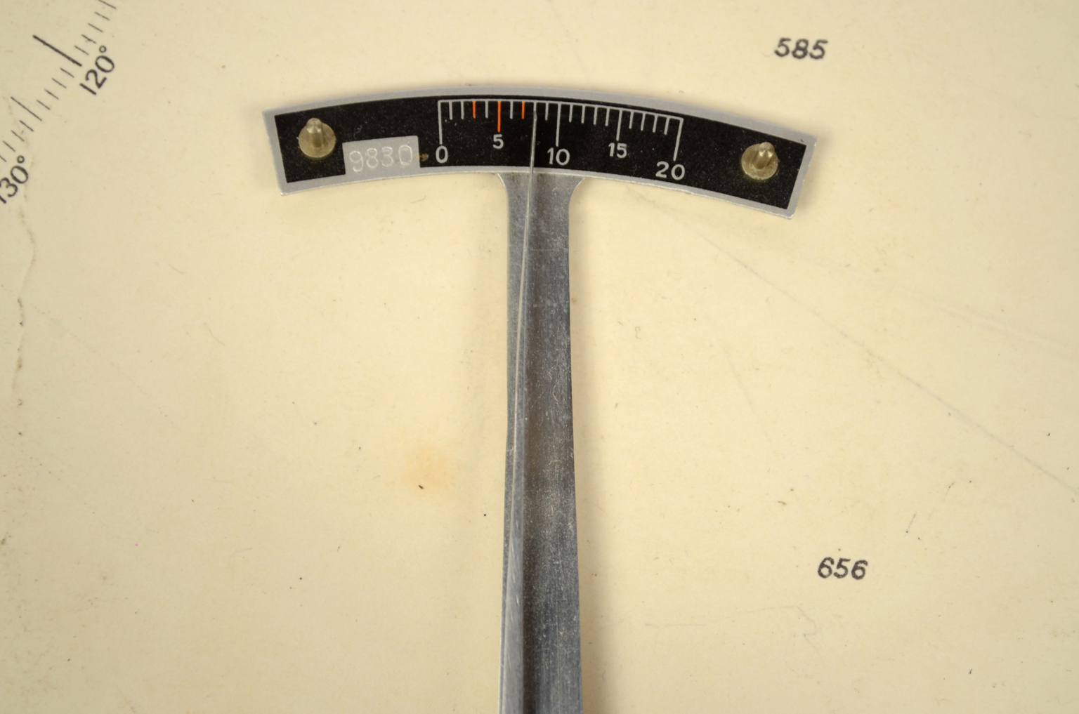 Old medical instruments/ocu16-Antique tonometer