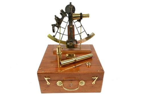 Code 6613 Antique sextant
